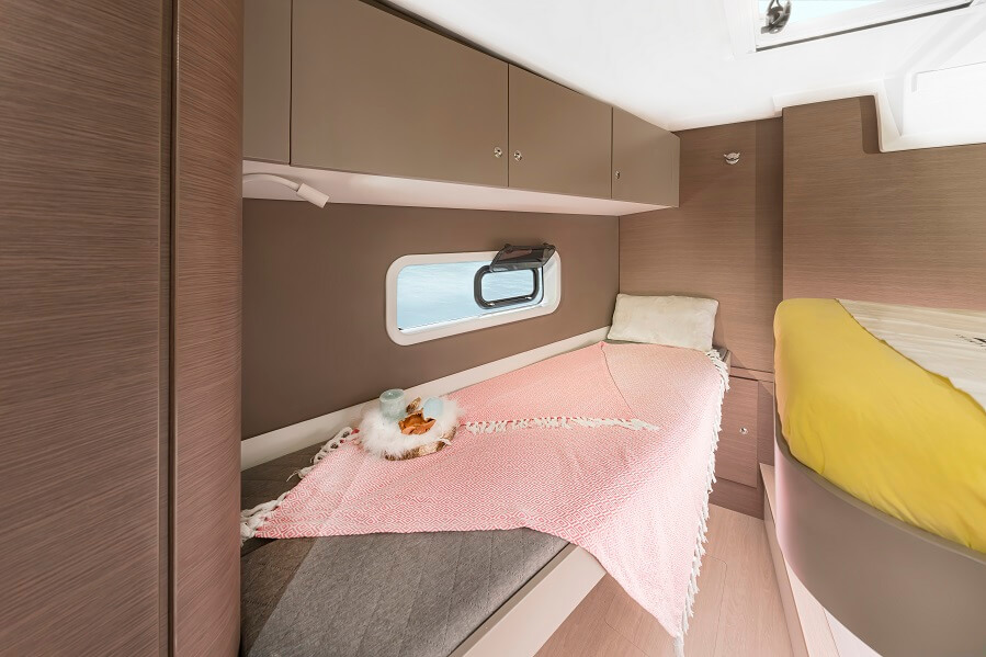Bali Catspace 40 Convertible Bed In Forward Cabins